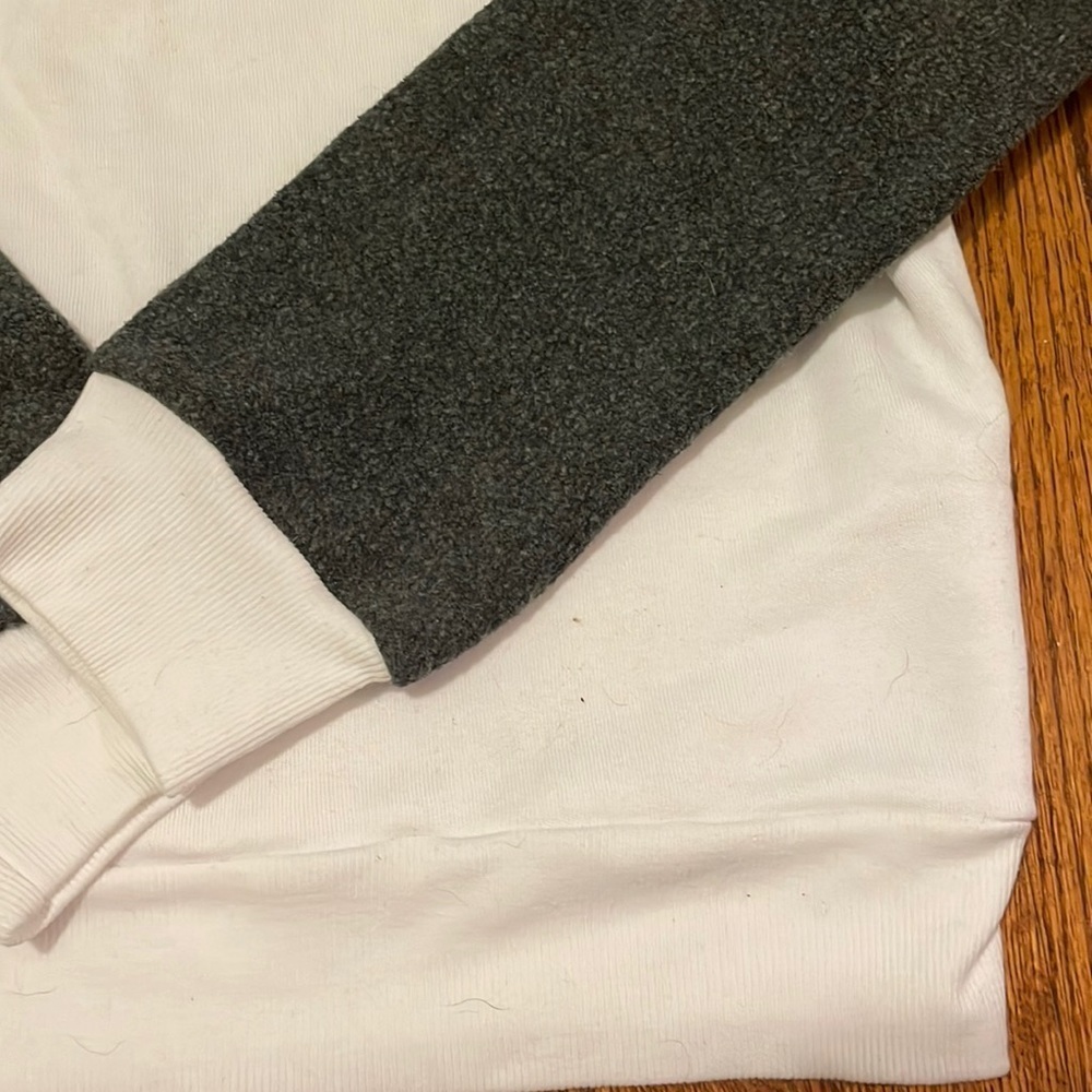 NWT! Wildfox I’m On Vacation Sweatshirt L - Picture 5 of 6